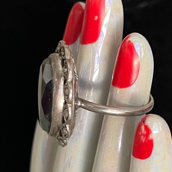 Vintage Art Deco Sterling Silver Hematite Marcasite Ring. - Picture 9 of 10